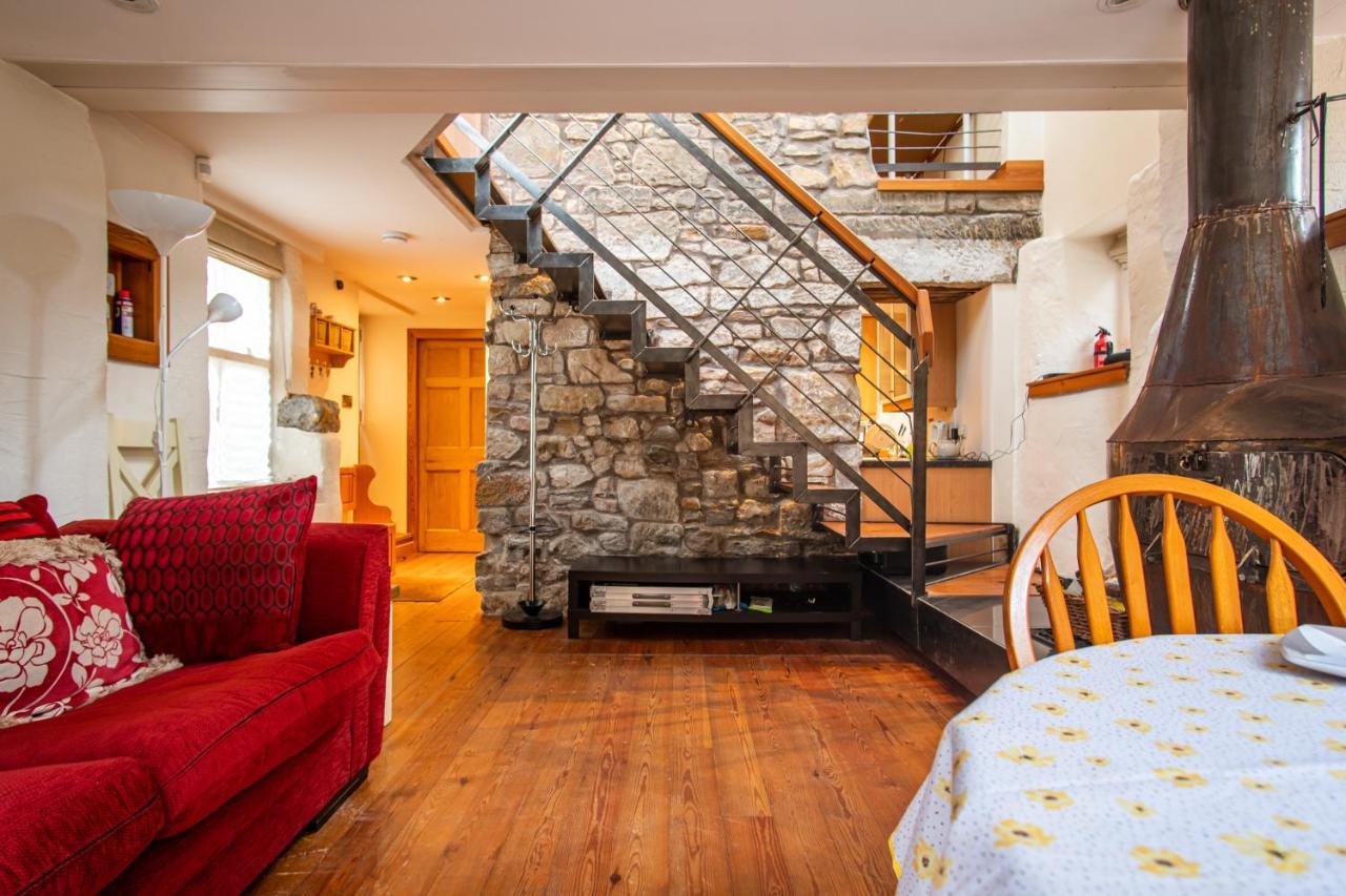 2 Bedroom Characterful Semi-Detached House, Enviably Located With Balcony And Terrace St Andrews Exterior foto
